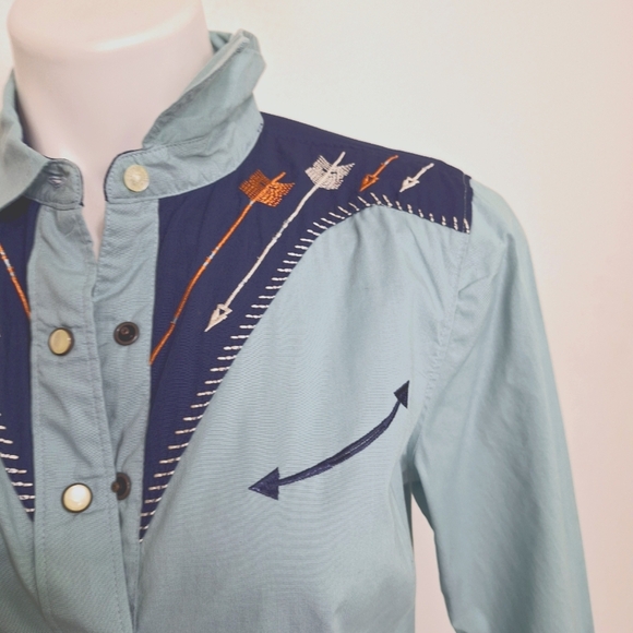 Cruel Denim Blue Cowgirl Rodeo Embroidered Long Sleeve Button Down Shirt Size M - Picture 7 of 15